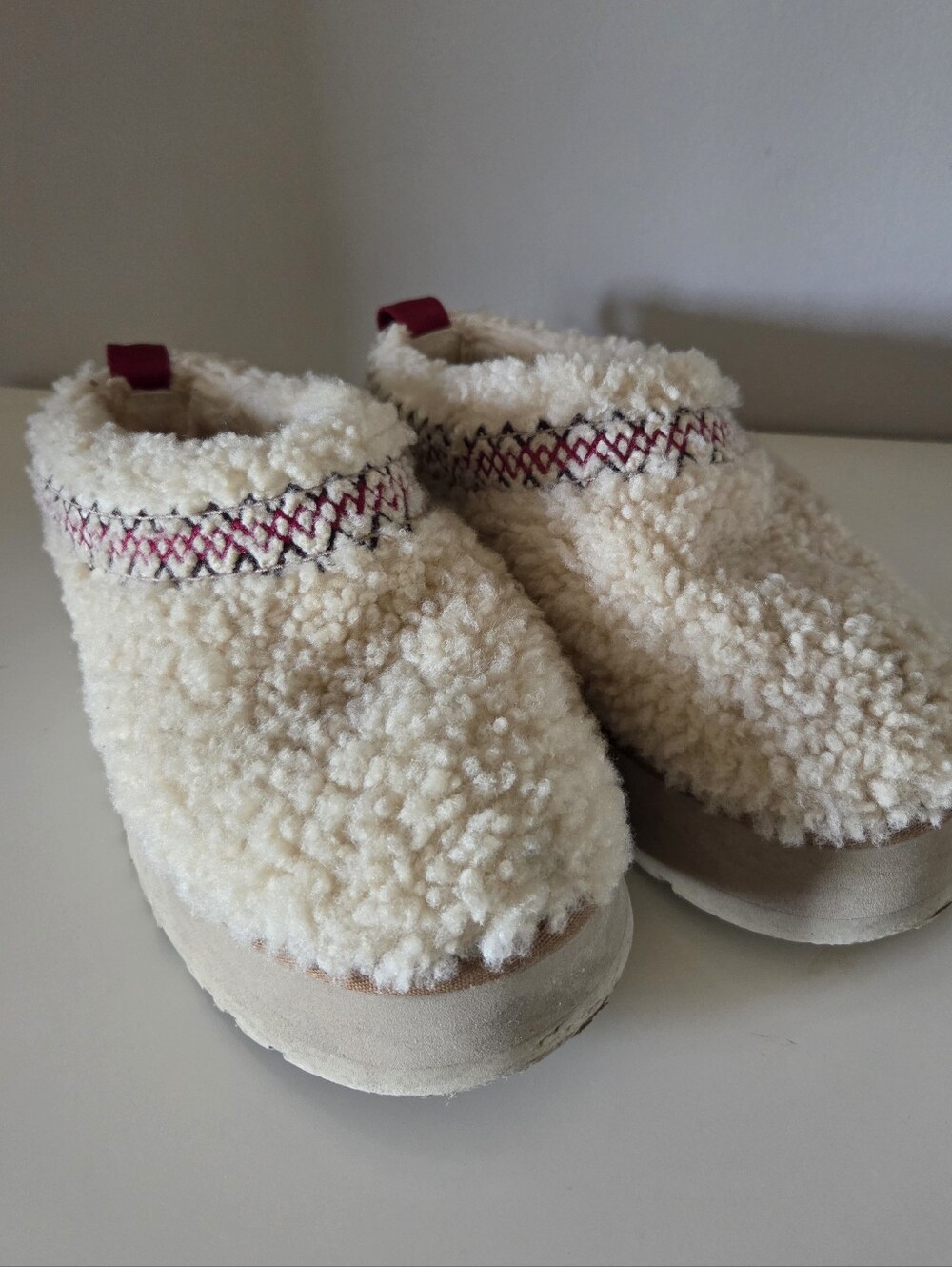 Ugg Tasman Sz.8